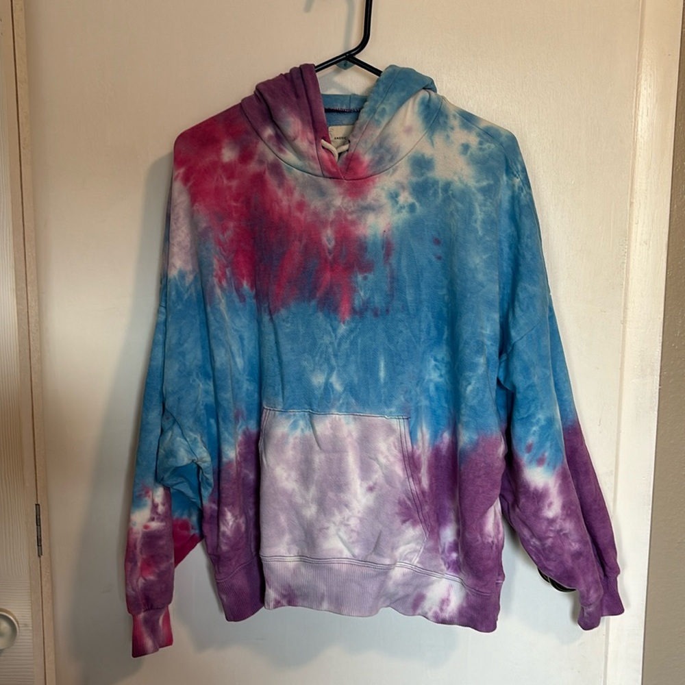 American eagle hooded sweatshirt. Loose fit. Size medium